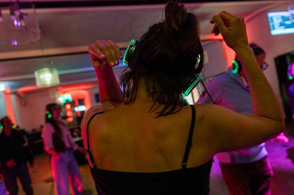 SILENT DISCO im Theatercafé