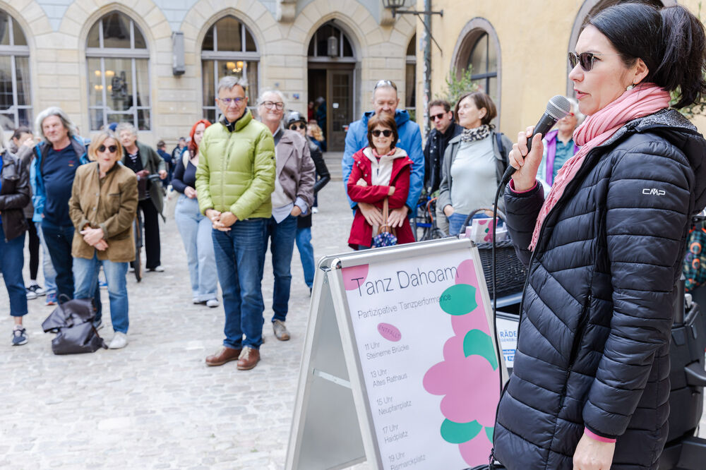 TANZ DAHOAM am Alten Rathaus