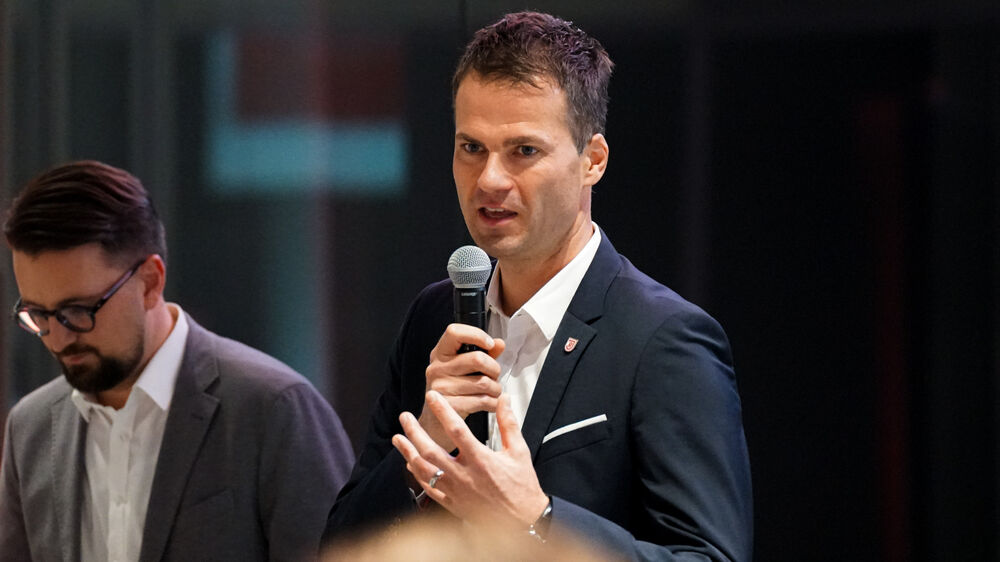 Philipp Hausner (kaufmännischer Geschäftsführer &amp; Vorstandsmitglied Jahn Regensburg)