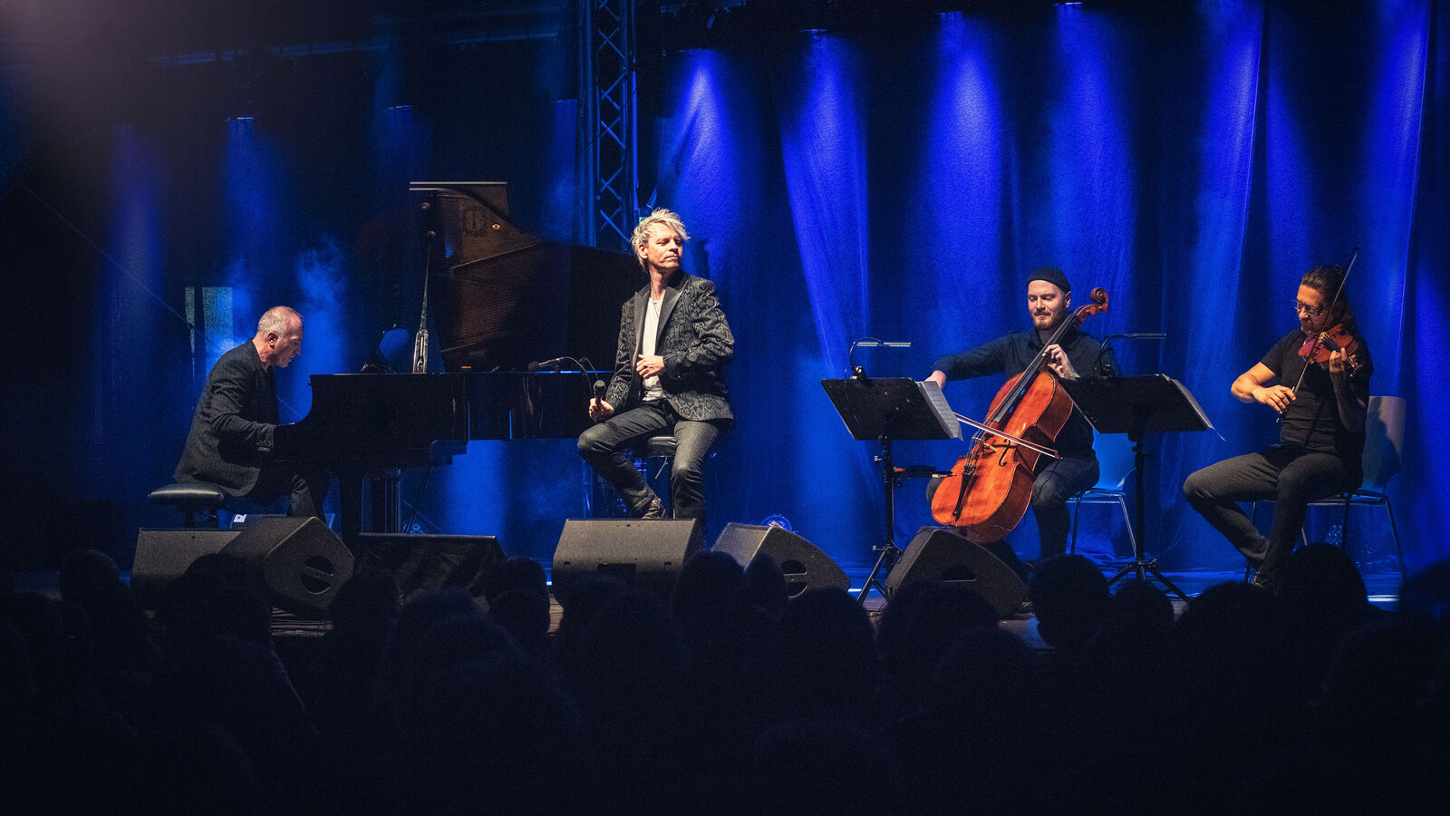 MARKUS ENGELSTAEDTER | Bernd Meyer (Flügel, Arrangements), Sándor Galgóczi (Violine) und Anna Rehker (Cello)