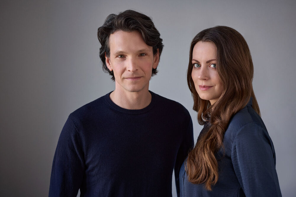 SABIN TAMBREA UND ALICE DWYER lesen aus den Ehetagebüchern von Clara und Robert Schumann, begleitet vom Guadagnini Trio