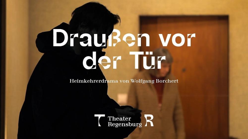 Video "DRAU<span class="sz">ß</span>EN VOR DER TÜR"