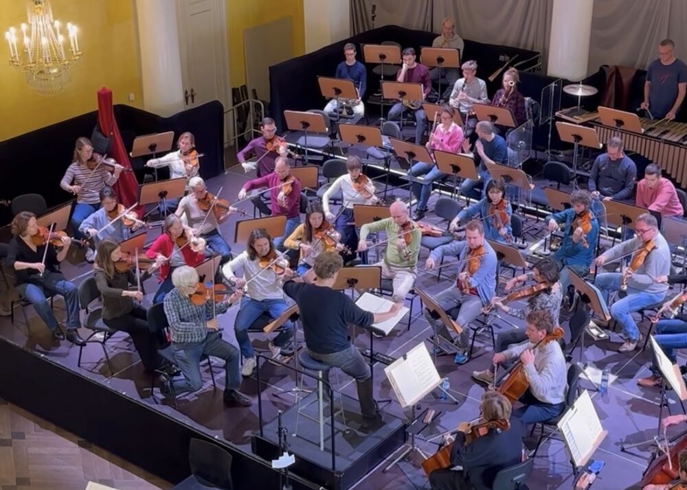 Video "Die erste Probe des Orchesters"
